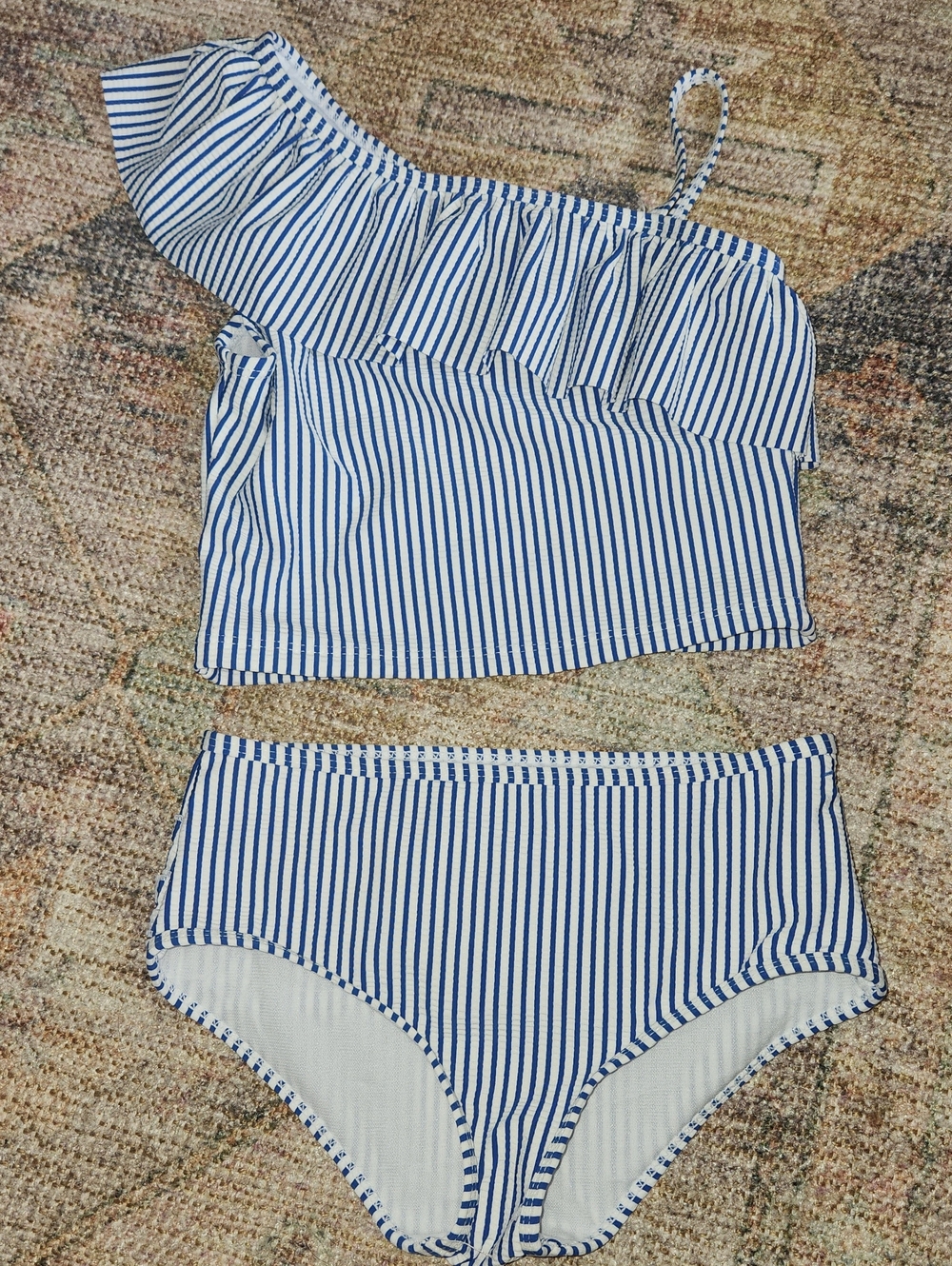 Nwt- Ruffle butts Blue Seersucker One Shoulder Ruffle Tankini 2piece Size 10